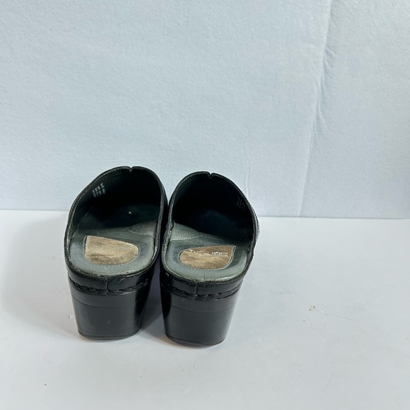 Dansko Hailey  Black Scalloped Leather Studded Clogs Mules Women’s Size 9.5 - Picture 8 of 12